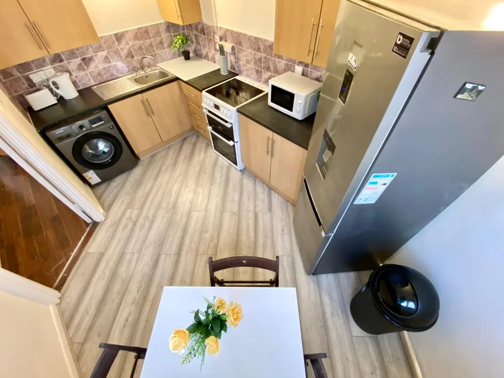 Double room in Imperial Wharf / Fulham Broadway